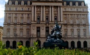 Maailman ensimmäinen naispresidentti oli argentiinalainen.